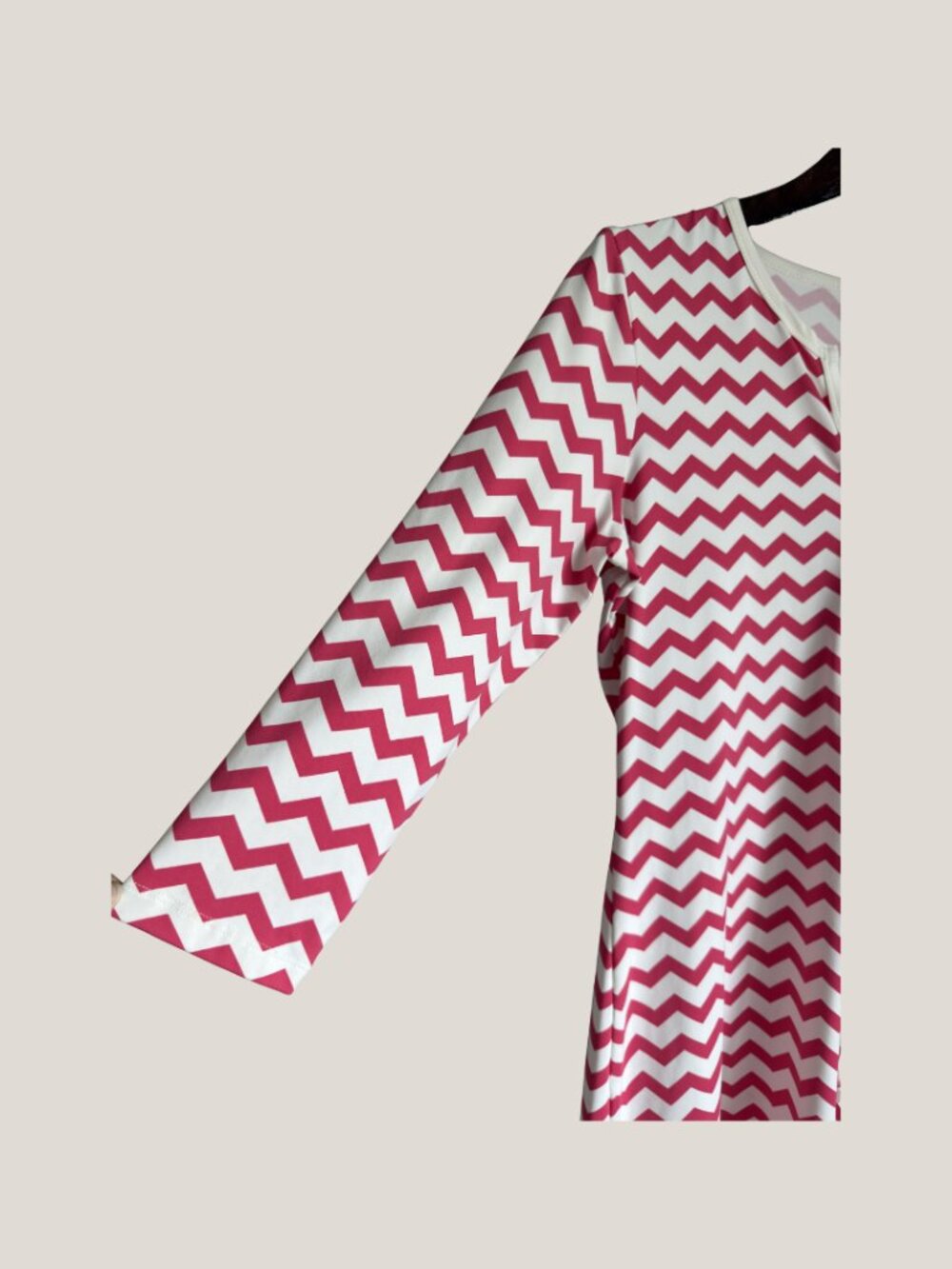 J. McLaughlin Pink Chevron Print Catalina Cloth Henley Shift Dress 3/4 Sleeve - Picture 2 of 11